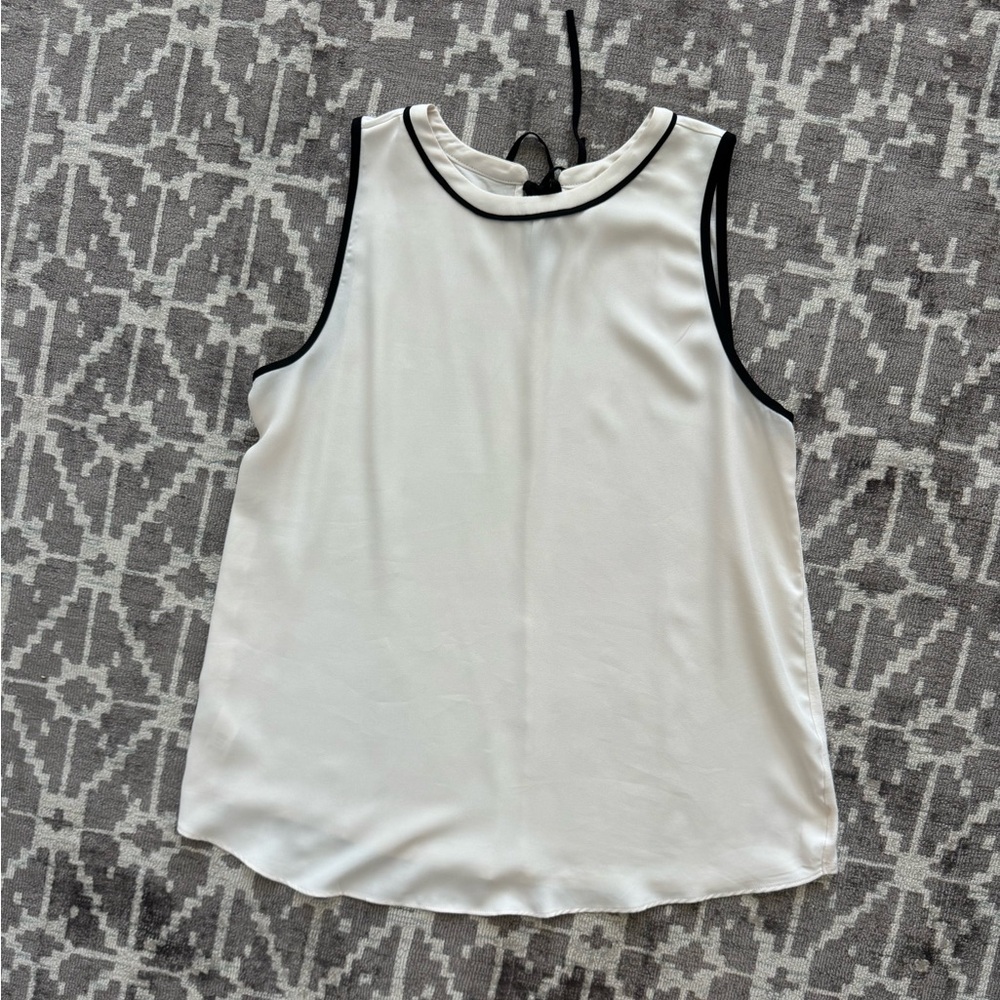 LOFT Ivory Black Piped Sleeveless Blouse Top Size Small